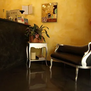 Karol Hotel